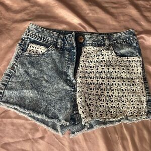 Daisy duke shorts